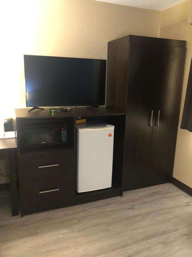 Wallaceburg Inn Екстер'єр фото