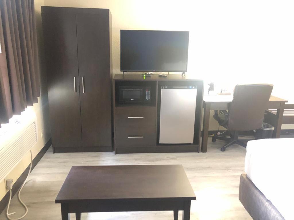 Wallaceburg Inn Екстер'єр фото