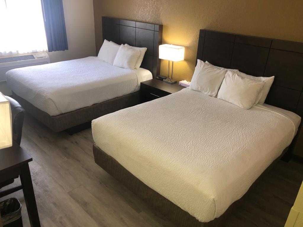 Wallaceburg Inn Екстер'єр фото
