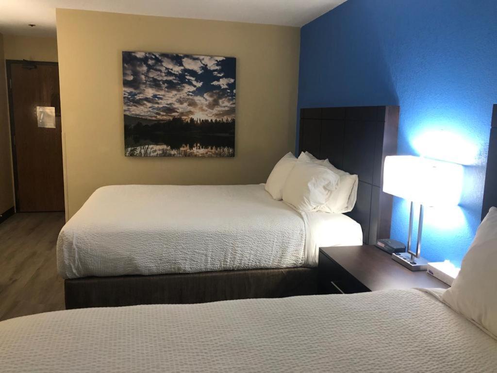 Wallaceburg Inn Екстер'єр фото