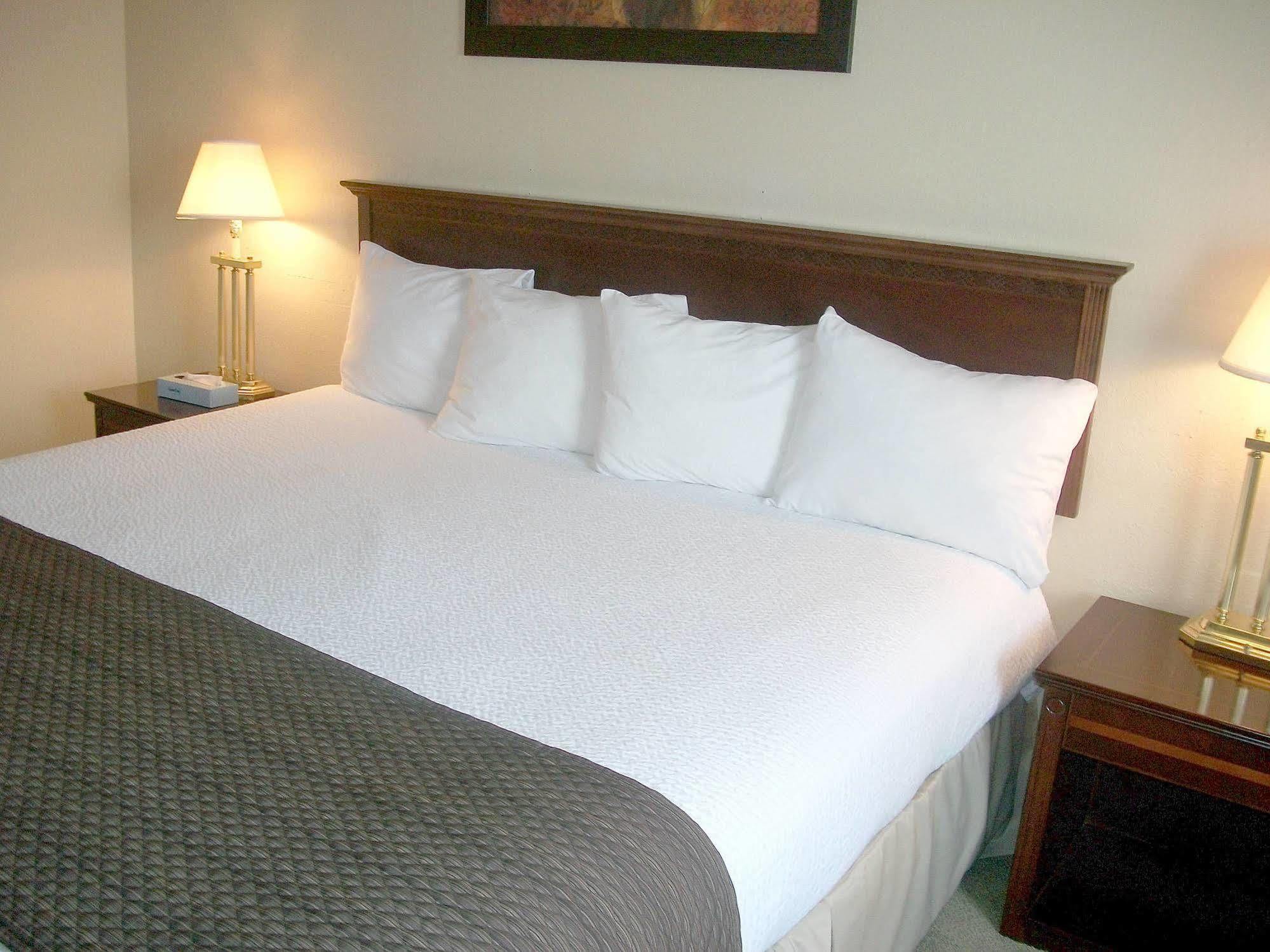 Wallaceburg Inn Екстер'єр фото